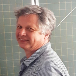 Nachhilfelehrer Manfred Schmied